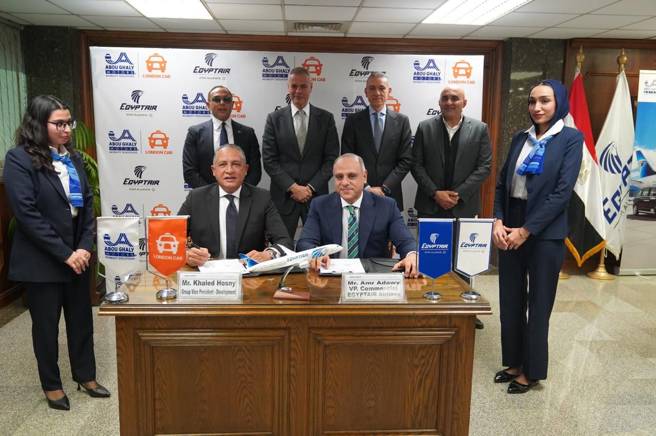 "أبو غالي موتورز" تقدم خدمات "London Cab" لعملاء "مصر للطيران"