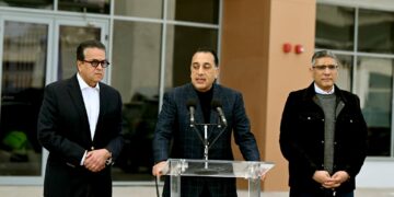 رئيس مجلس الوزراء