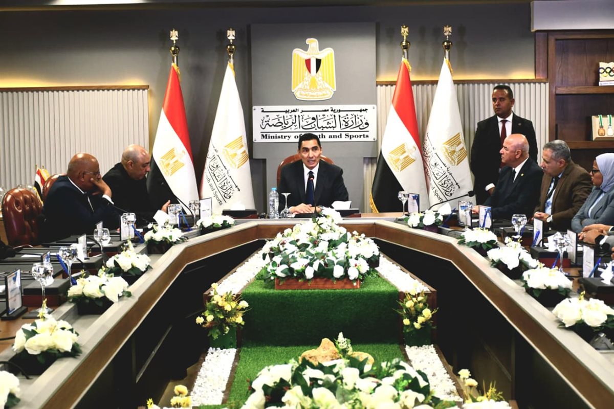 «الشباب والرياضة» توقع عقد إنشاء مول تجارى فى ستاد القاهرة بقيمة 25 مليار جنيه
