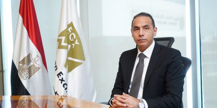 إسلام عزام، رئيس البورصة المصرية