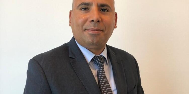 حاتم الهادي، الرئيس التنفيذي والعضو المنتدب لشركة كارڤي للاستشارات المالية