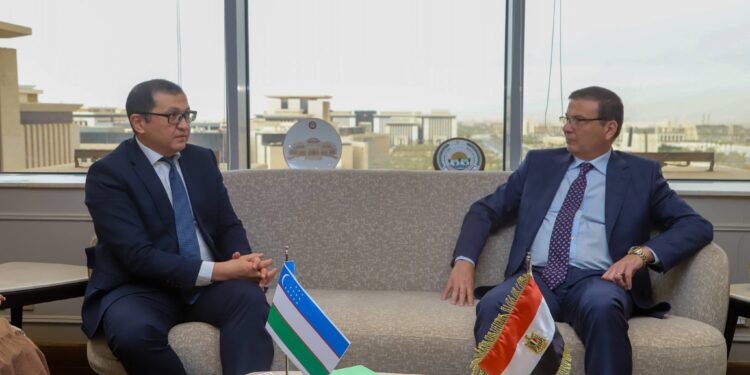 وزير الزراعة يستقبل سفير أوزبكستان بالقاهرة لبحث تعزيز التعاون الزراعي المشترك
