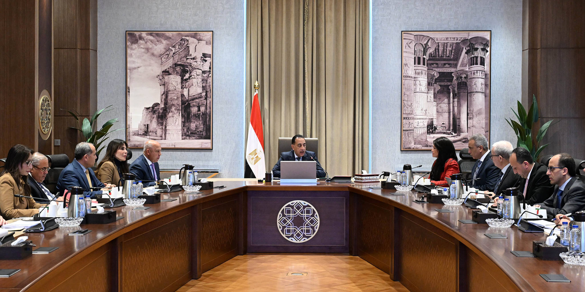 “مدبولى” يُتابع إجراءات إعادة هيكلة وتطوير الأداء المالى لهيئات وزارة النقل