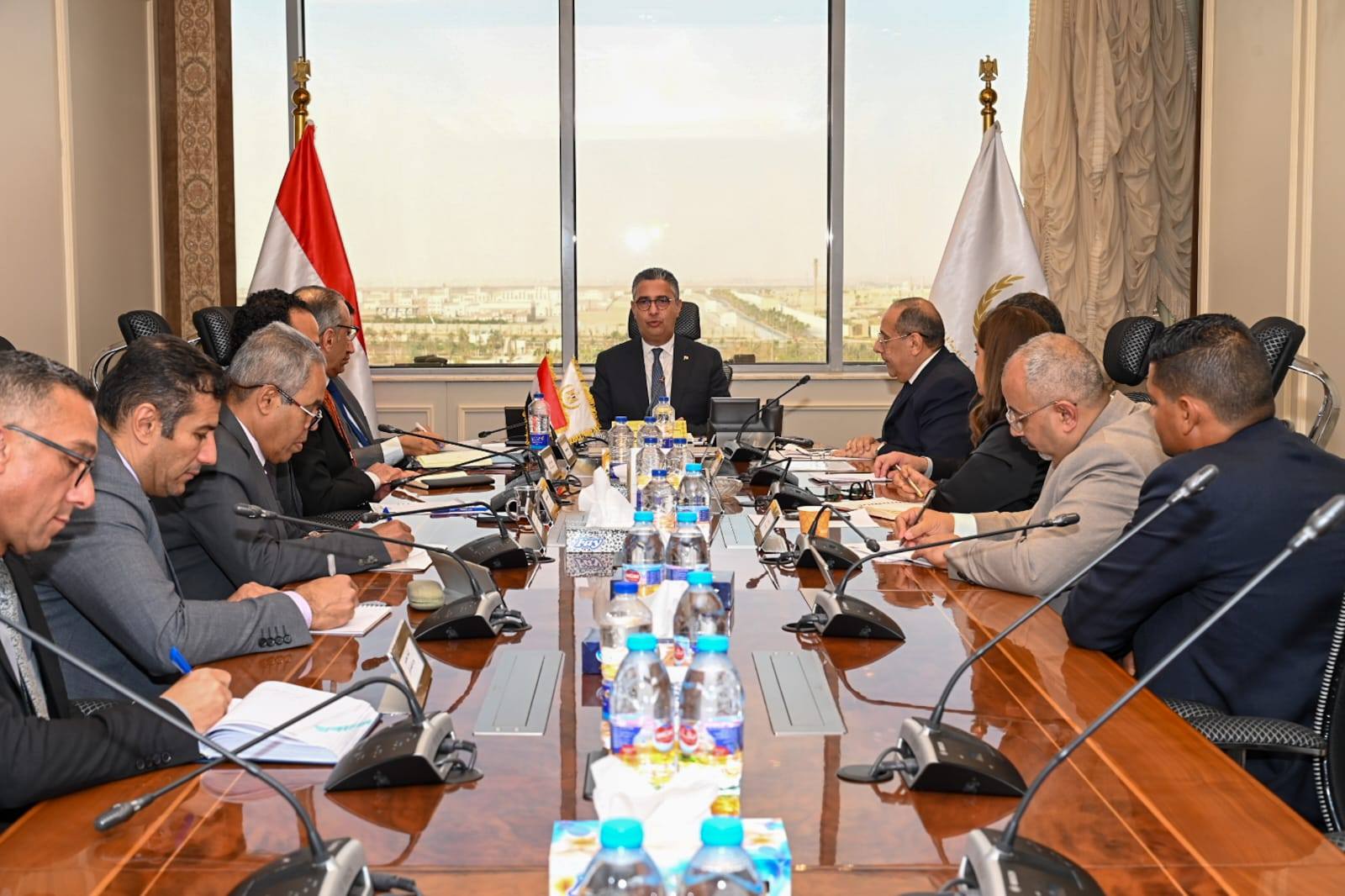 وزير التموين يوجه ببدء صرف المنحة الإضافية على البطاقات التموينية اعتبارًا من غدًا 