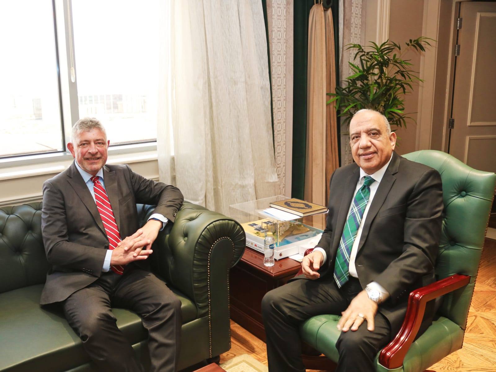 مصر والدنمارك تبحثان تعزيز التعاون في مجالات الطاقات المتجددة