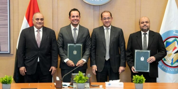 بروتوكول تعاون بين "المالية" و"مركز المعلومات" لمساندة السياسات الاقتصادية