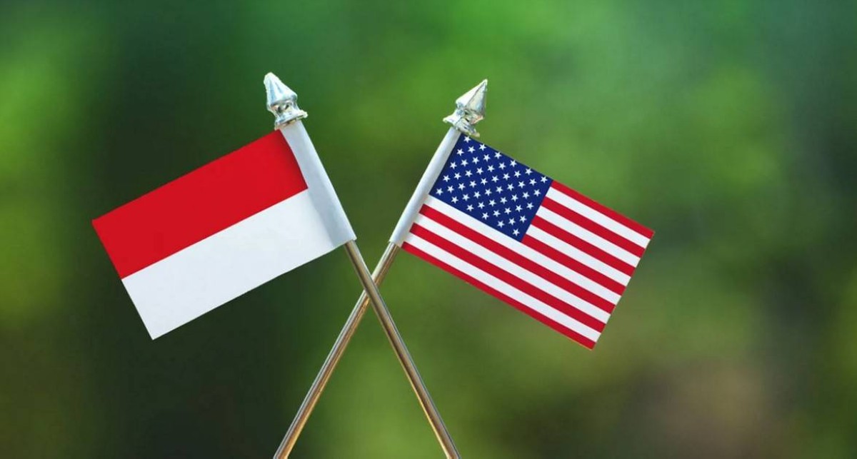 أمريكا وإندونيسيا