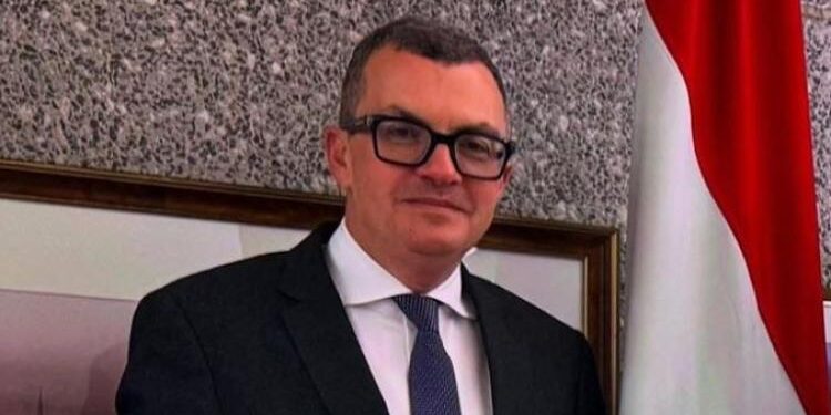 الدكتور أحمد رستم وزير التخطيط