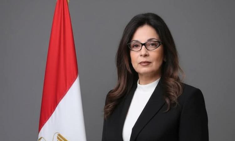 جيهان زكي وزيرة الثقافة