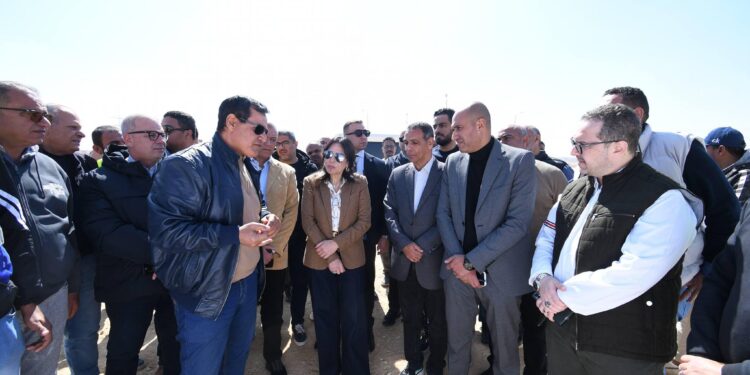 وزيرة الإسكان