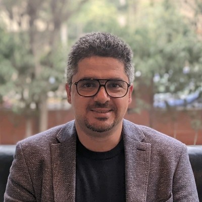 عاصم ميمن المؤسس والرئيس التنفيذي لشركة أد مزاد