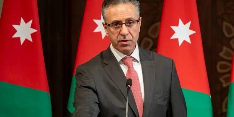 وزير الصناعة والتجارة والتموين الأردني المهندس يعرب القضاة