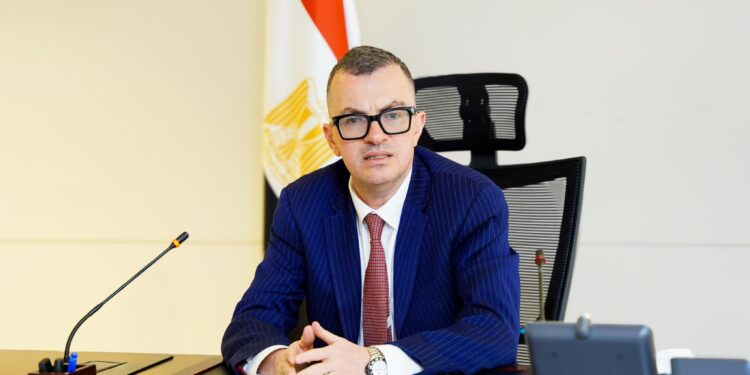 الدكتور أحمد رستم وزير التخطيط والتنمية الاقتصادية