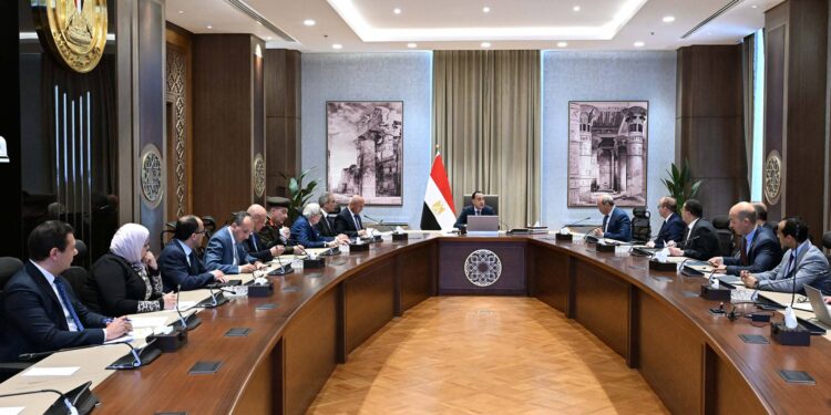 رئيس الوزراء: تشغيل مطار العلمين بكامل طاقته الاستيعابية في أقرب وقت