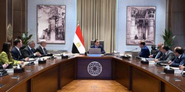 رئيس الوزراء يستعرض التقديرات الأولية لمشروع موازنة العام المالى 2027/2026