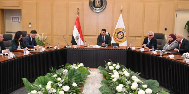 "باوو" الصينية تتطلع لتعزيز تعاونها مع الحكومة المصرية في صناعة الحديد