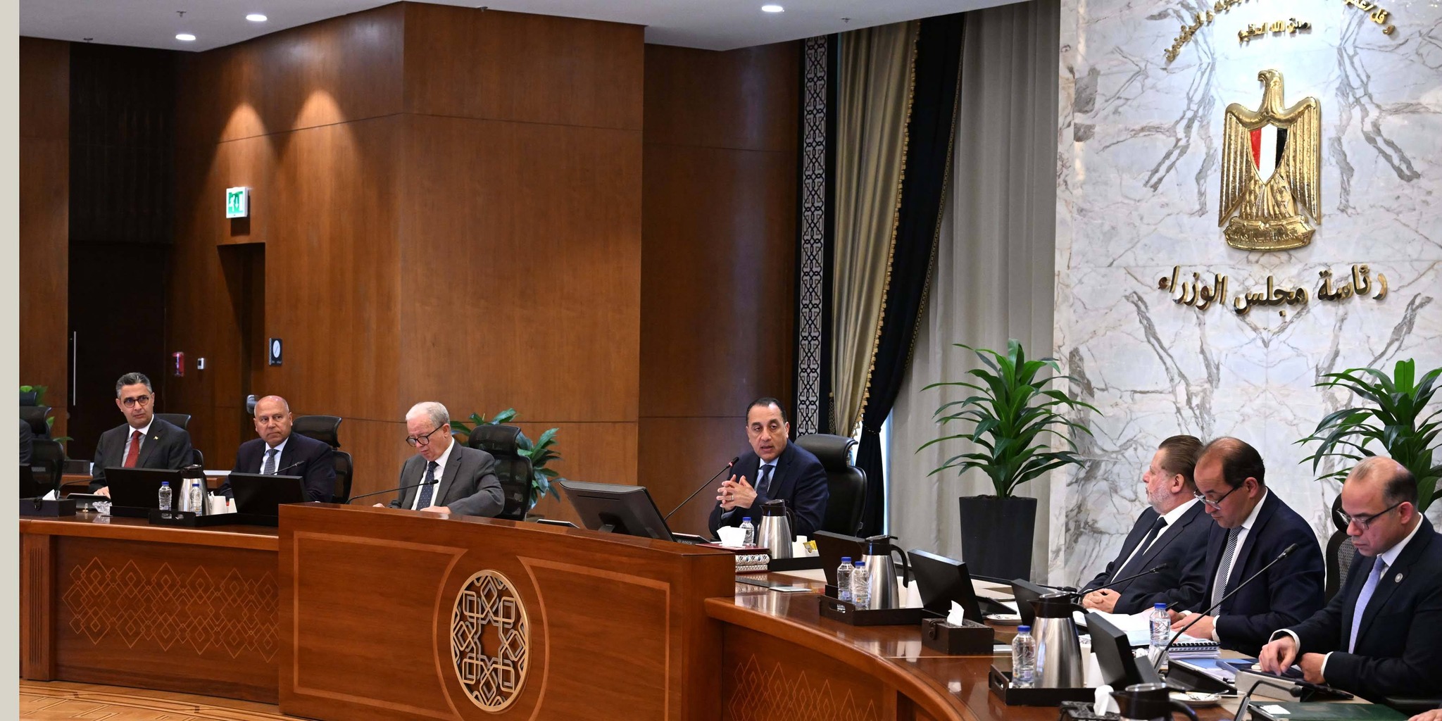 رئيس الوزراء يترأس اجتماع المجموعة الوزارية الاقتصادية
