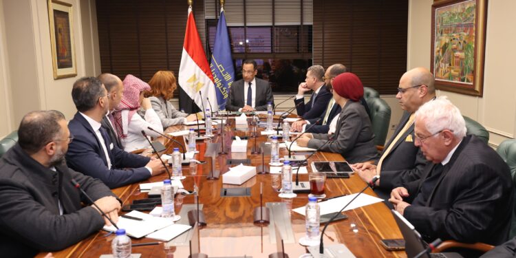 وزير الاتصالات