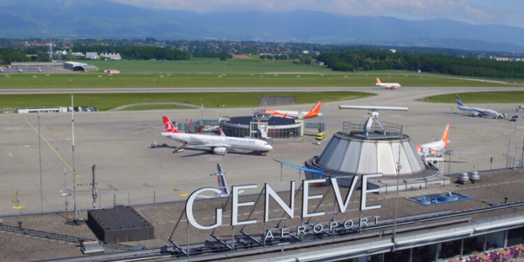 مطار جنيف