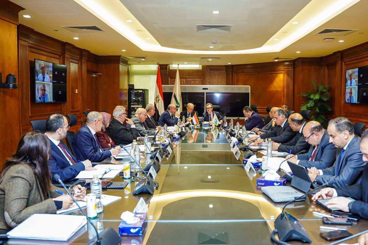 "التخطيط" تناقش تفاصيل الخطة المستقبلية لإعادة هيكلة بنك الاستثمار القومي