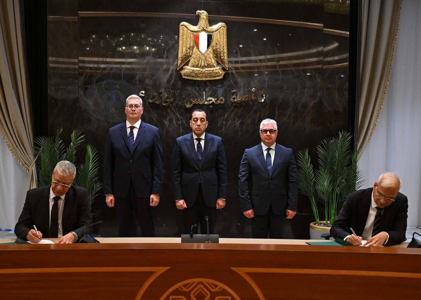 شراكة بين "إندوراما" و"فوسفات مصر" لإنشاء مصنع للأسمدة بـ"اقتصادية القناة"