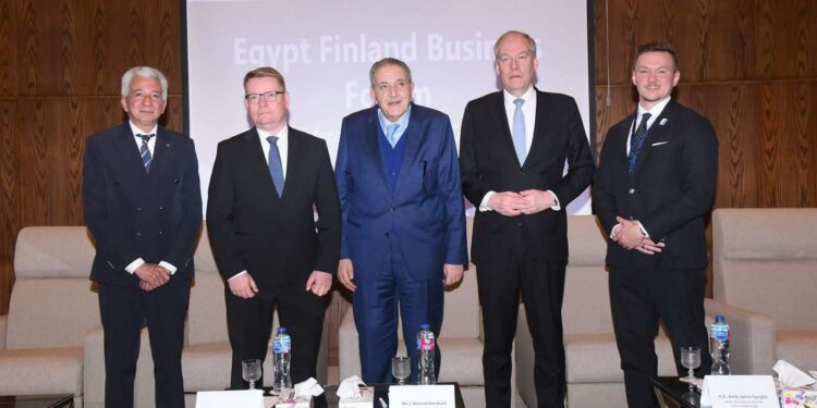 الوكيل يدعو لشراكات مصرية عربية إفريقية تعزز الاستثمار والتصنيع والتصدير