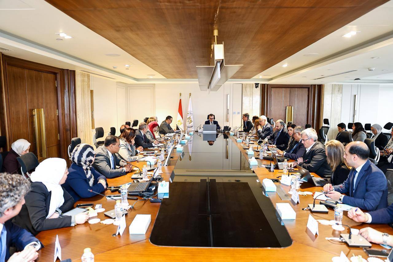 مصر تبحث مع البنك الدولي دعم جهود الحكومة في تحسين كفاءة إدارة الاستثمارات