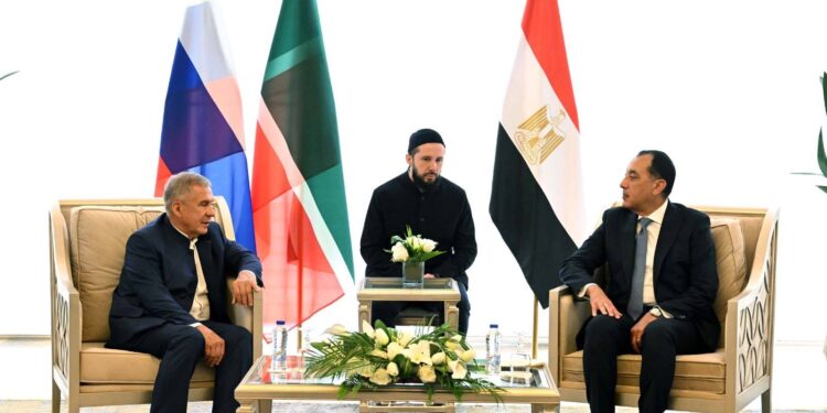 رئيس الوزراء: نتطلع لبدء تفعيل العمل بالمنطقة الصناعية الروسية في مصر