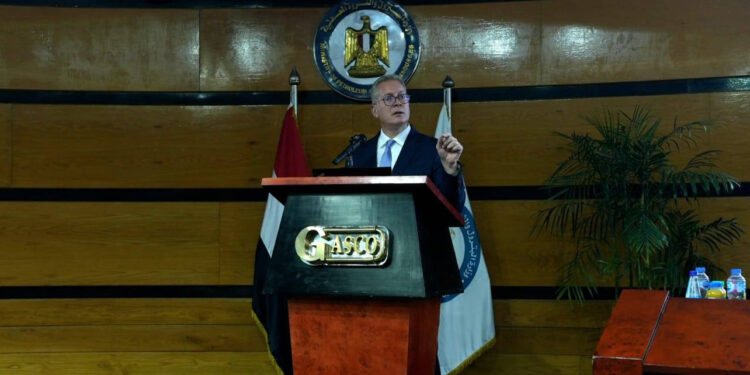 وزير البترول: خطة خمسية لإحداث نقلة نوعية في إنتاج الخام والغاز