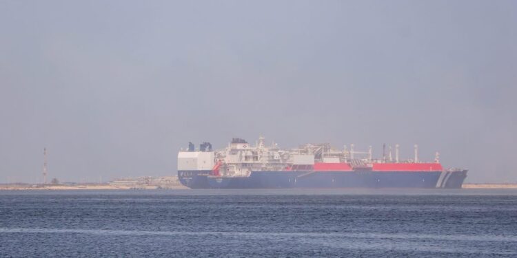 "ميناء دمياط" يستقبل الناقلة WILPRIDE تحمل 64.4 ألف طن غاز مسال