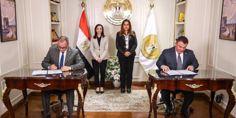 "جرينا فوود" تفوز بعقود تشغيل وصيانة 3 مجازر في البحيرة