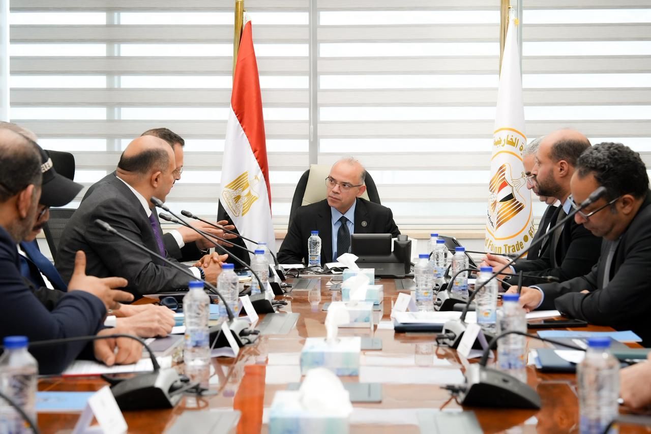 وزير الاستثمار يؤكد دعم توطين التكنولوجيا المتقدمة وجذب استثمارات صينية جديدة