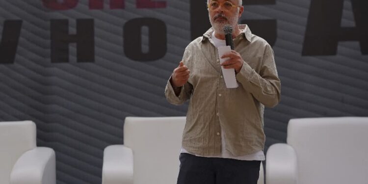 received 974080325074741