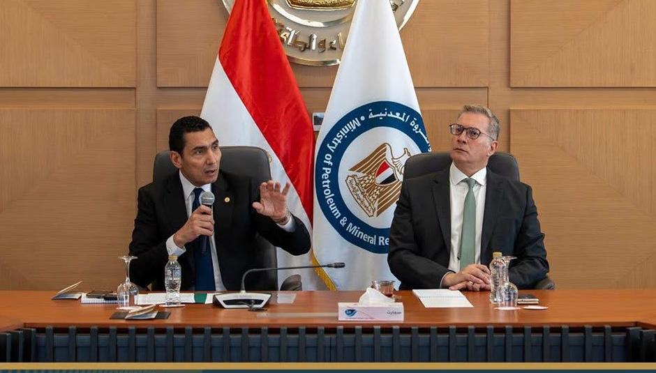 بمشاركة "توتال إنرجيز".. "البترول" و"الرياضة" تناقشان تمكين الكوادر الشابة بقطاع الطاقة