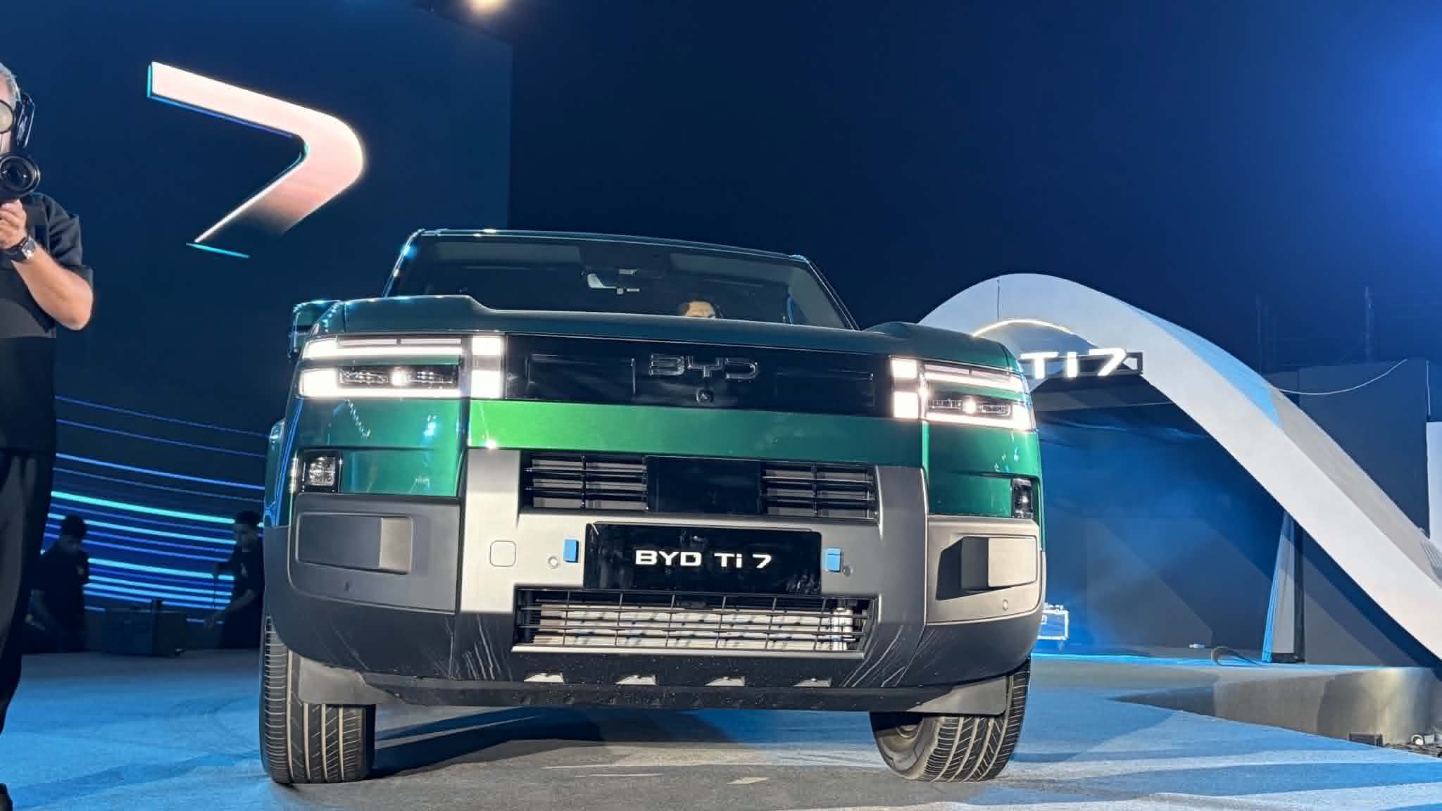"مان دريم" تطرح سيارة "بي واي دي TI7" بسعر 2.350 مليون جنيه