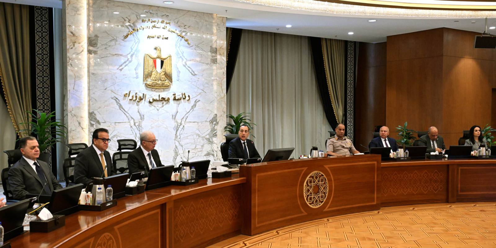 رئيس الوزراء: ضرورة التزام جميع الوزارات بإجراءات الترشيد الحكومي