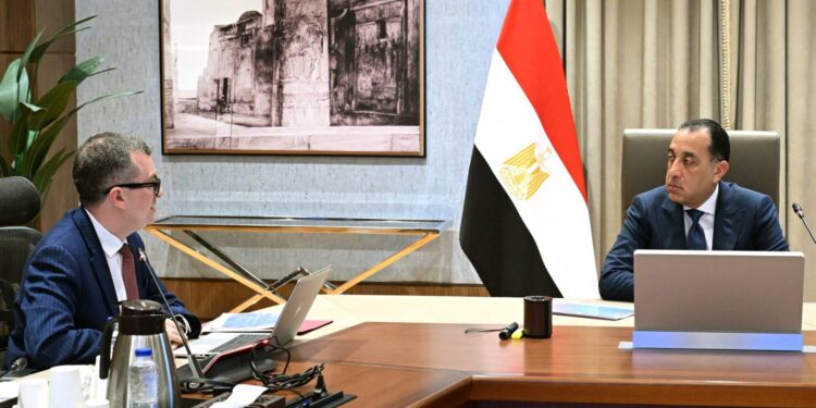 رئيس الوزراء يتابع الموقف التنفيذي لخطة التنمية الاقتصادية والاجتماعية 2026-2025