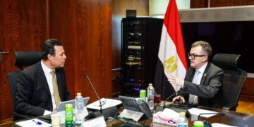 “التخطيط” و”التعبئة والإحصاء” يبحثان الاستعدادات النهائية للتعداد السكانى 2027