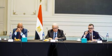 مصر والبنك الدولي يدرسان طرح آلية لتمويل وضمان البنية التحتية