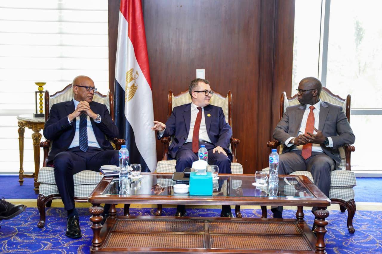 تفعيل آلية ضمان مشروعات البنية التحتية على مائدة مباحثات مصر و"IFC"
