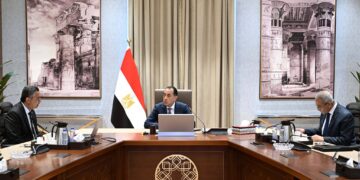 رئيس الوزراء يتابع مستجدات تطوير منظومة الدعم