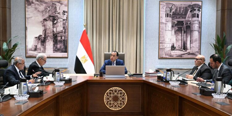 رئيس الوزراء: تحسين الأداء المالي لشركات الدولة عبر برنامج إعادة هيكلة شامل