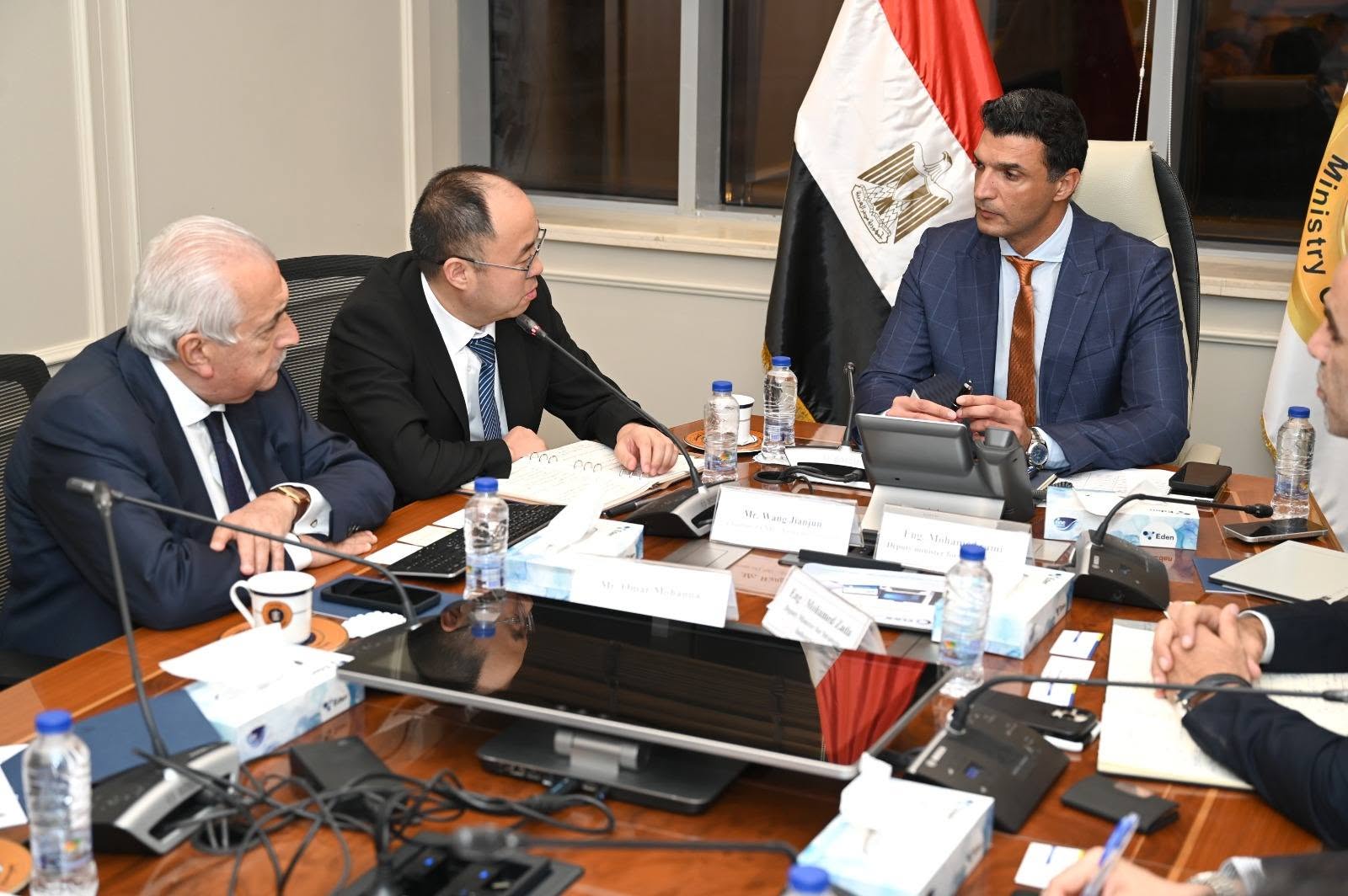شركة صينية تخطط لاستثمار 550 مليون دولار في صناعة الإطارات بمصر