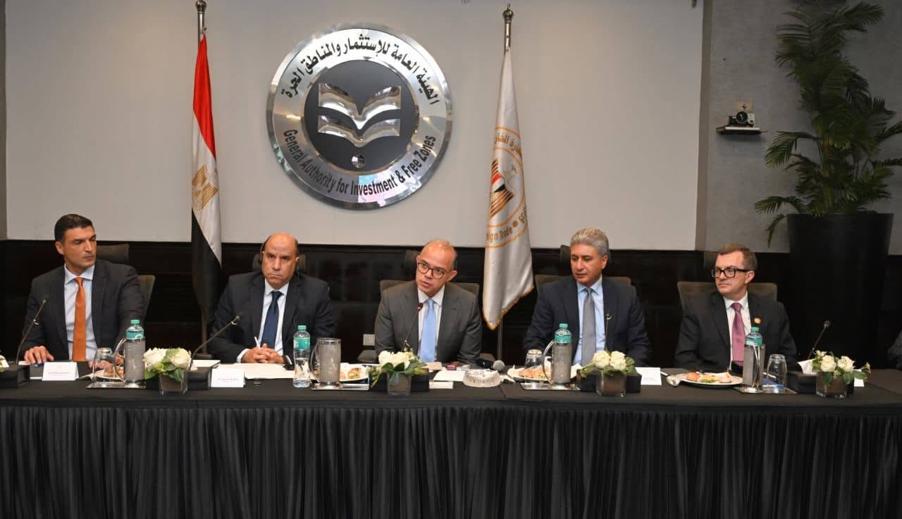 الحكومة تناقش مع البنك الدولي محاور تنفيذ استراتيجية الاستثمار الأجنبي المباشر