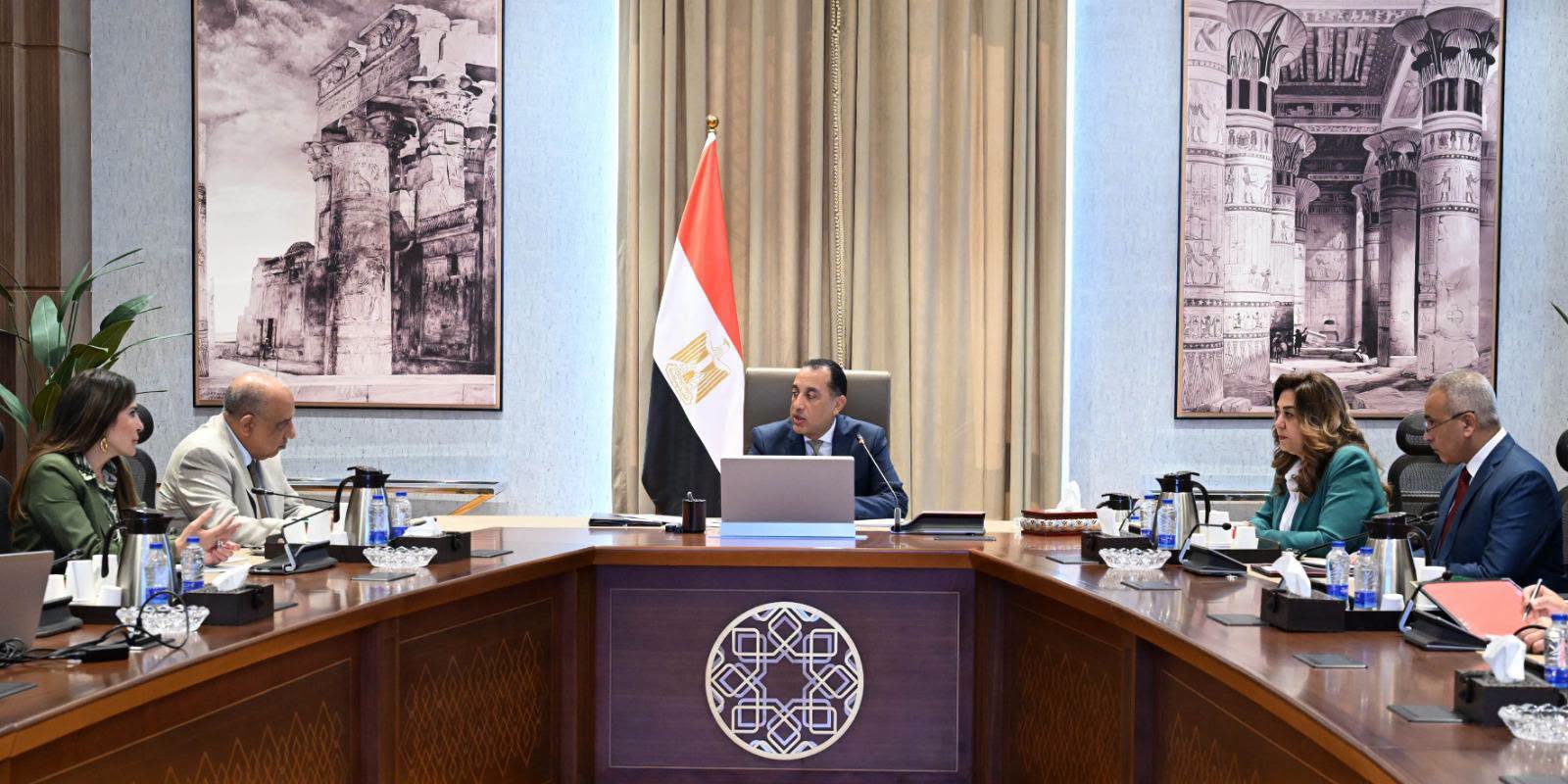 رئيس الوزراء يتابع موقف تعديلات قانون التصالح فى مخالفات البناء وإتاحة تيسيرات