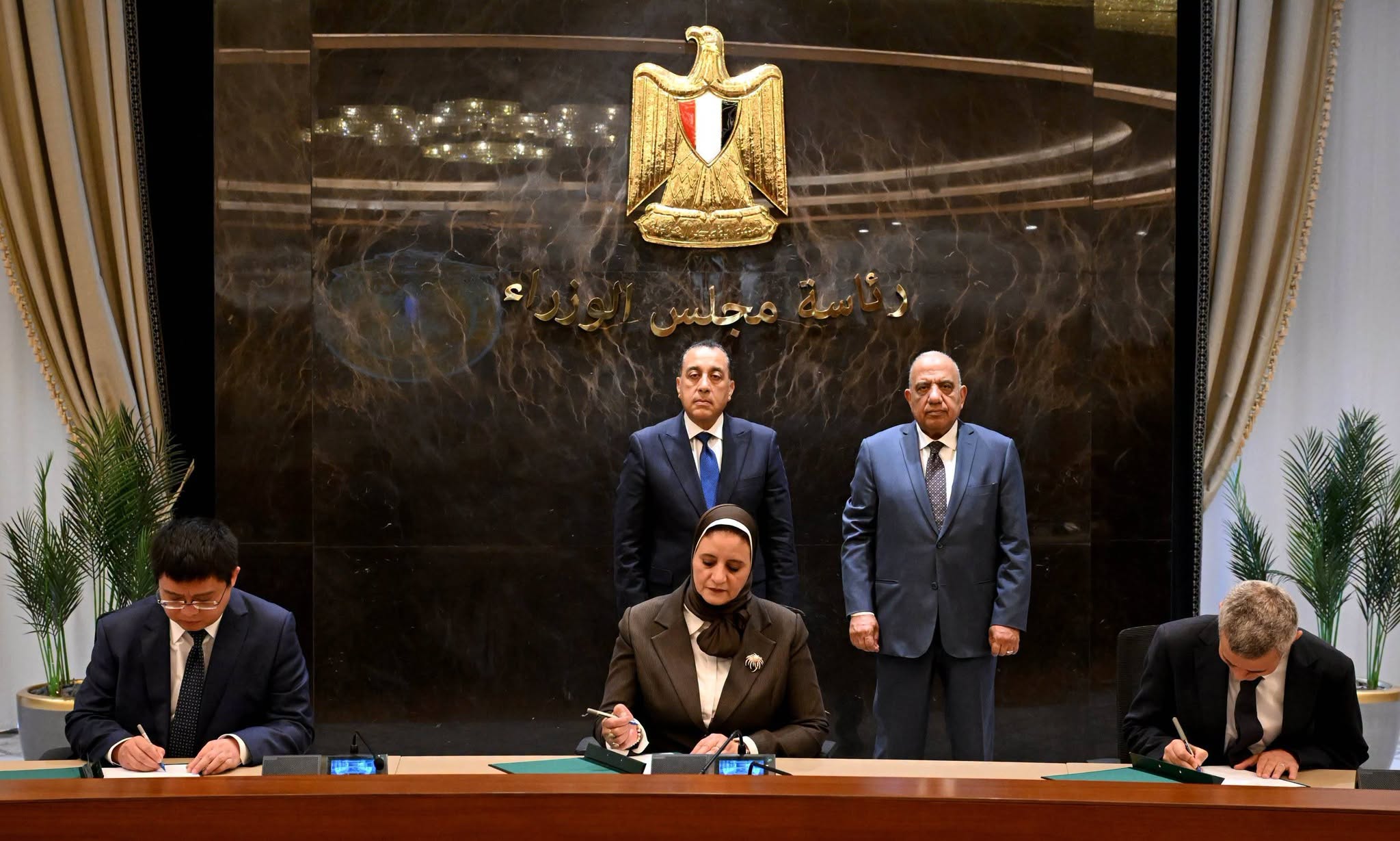 الحكومة تتعاون مع شركة صينية لإنشاء أول مصنع لتوربينات الرياح في مصر