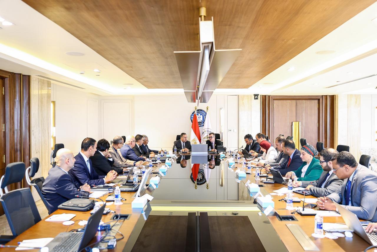 الحكومة تبحث إطلاق خارطة طريق وصندوق تمويل لدعم الشركات الناشئة