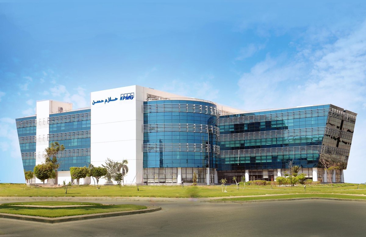 لماذا انتهى نصف قرن من شراكة "حازم حسن" و"KPMG"؟