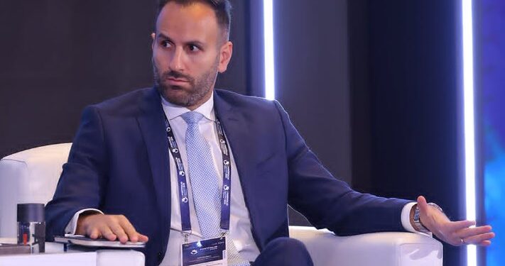 زاهي بصيبص، رئيس أسواق الإصدار الأولي بمنطقة الشرق الأوسط في بورصة لندن