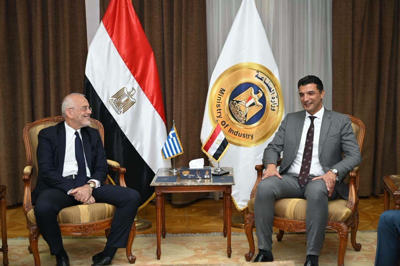 مصر واليونان تبحثان فرص تعزيز الشراكة الصناعية